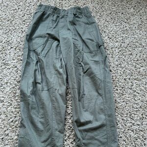 Old Navy Women’s Sage Cargo Pants